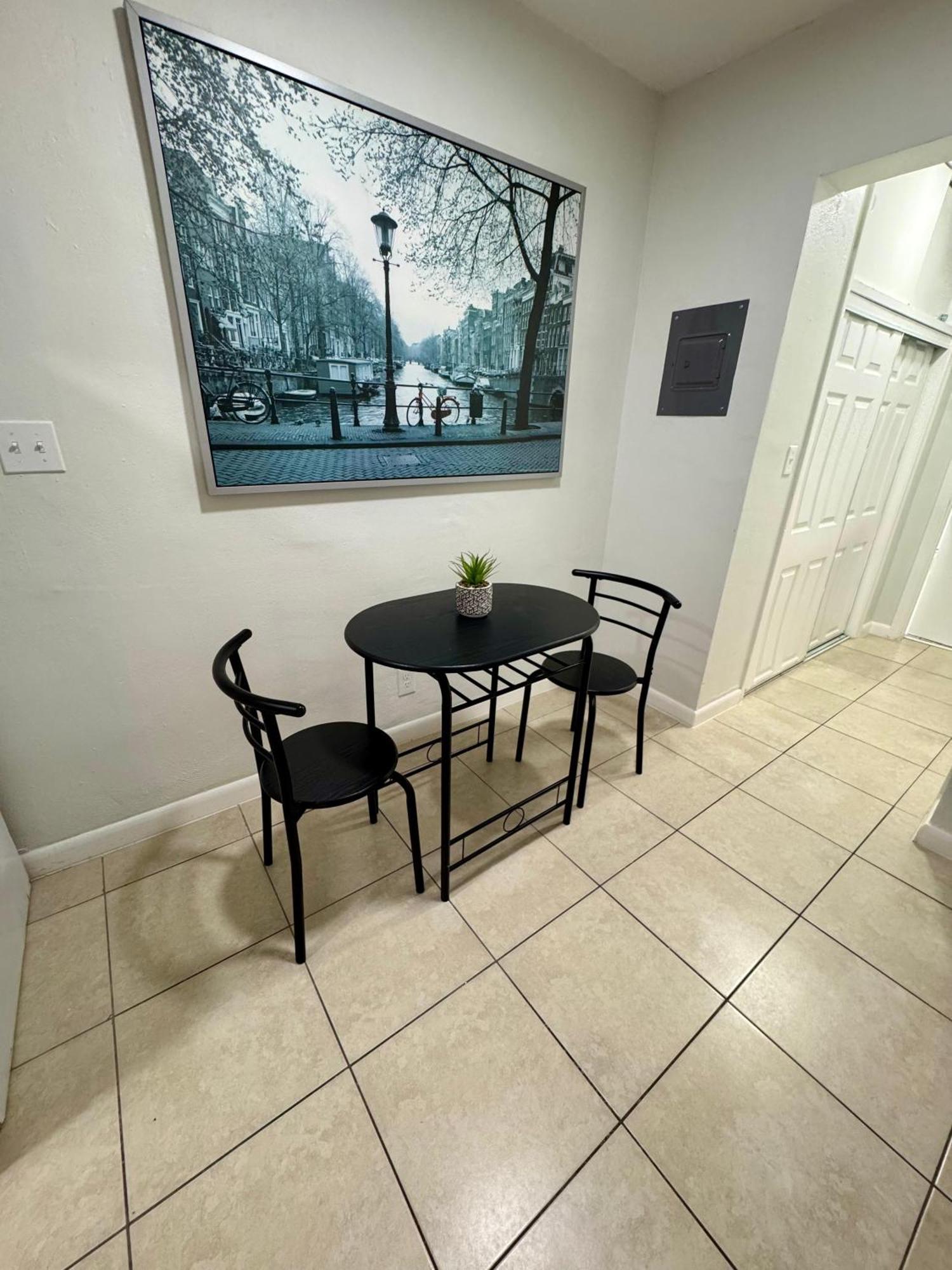 Apartment In Hollywood Close To Beach & Shops 101 Exterior photo